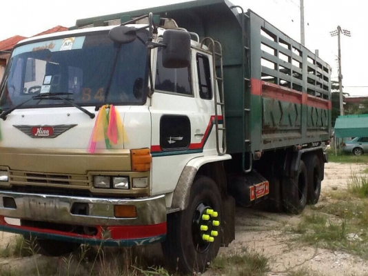 ขายรถบรรทุกสิบล้อดั้ม
