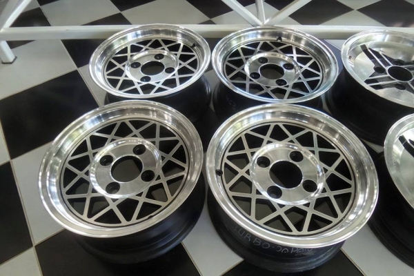 Turbo japan 13x5.5 et-13 4/114 ชุดละ 5500บาท งามหยด