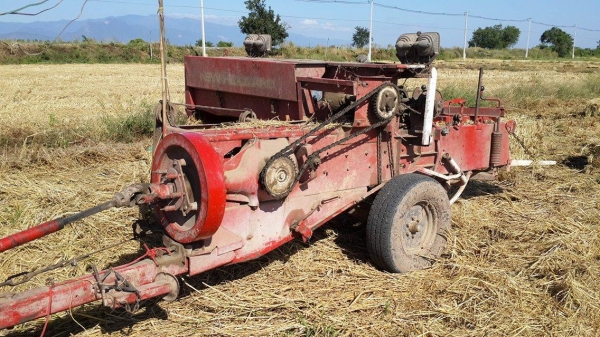 รถอัด ฟาง นิวฮอลแลน 370 พร้อมใช้