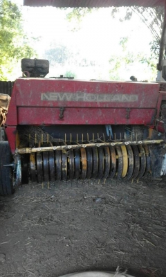 รถอัด ฟาง นิวฮอลแลน 370 พร้อมใช้