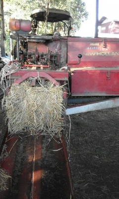 รถอัด ฟาง นิวฮอลแลน 370 พร้อมใช้