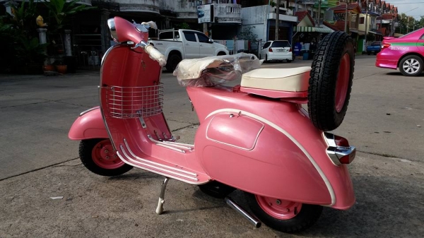 ขาย vespa 64 อินเดีย สีชมพูมุก จัดทรง อิตารี no book เครื่อง px ยิงทรายทั้งลูก เครื่องผ่าใหม่ ประกอบใหม่สวยๆเลยครับ พร้อมขี่กลับเลยครับ เอกสารอินวอย ราคา 52,500 บาทครับ สนใจติดต่อ 0826336557 โป้ง รับเทรินทุกรุ่นครับ.