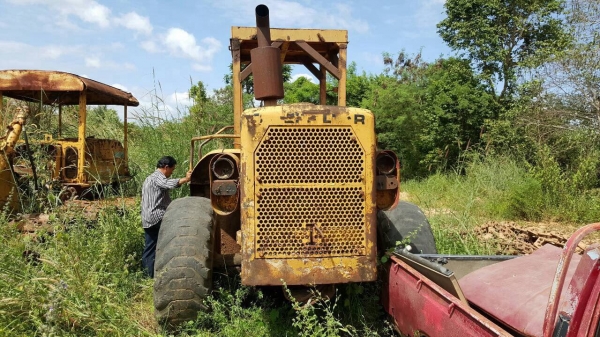 ขายรถตัก CAT 950 เอวอ่อน สภาพใช้งานได้ปกติ เครื่องดี ปั้มดี ยางไม่ค่อยสวย ขายตามสภาพนะครับ ราคาต่อรองได้ ขายรถตัก CAT 950 เอวอ่อน สภาพใช้งานได้ปกติ เครื่องดี ปั้มดี ยางไม่ค่อยสวย ขายตามสภาพนะครับ ราคาต่อรองได้
