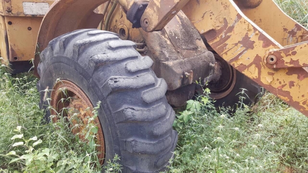 ขายรถตัก CAT 950 เอวอ่อน สภาพใช้งานได้ปกติ เครื่องดี ปั้มดี ยางไม่ค่อยสวย ขายตามสภาพนะครับ ราคาต่อรองได้ ขายรถตัก CAT 950 เอวอ่อน สภาพใช้งานได้ปกติ เครื่องดี ปั้มดี ยางไม่ค่อยสวย ขายตามสภาพนะครับ ราคาต่อรองได้