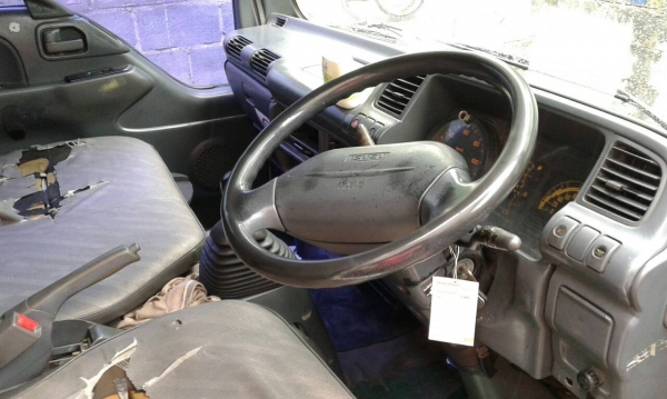 สีล้อ อีซูซุ NHR-4JG-2 ปี52 ป้ายเล็กไม่ติเวลา สภาพดีสวยบางเดิมรถวิ่งประจำ ทะเบียนพร้อมโอน ราคา 265,000บ ถูกๆ ครับ สีล้อ อีซูซุ NHR-4JG-2 ปี52 ป้ายเล็กไม่ติเวลา สภาพดีสวยบางเดิมรถวิ่งประจำ ทะเบียนพร้อมโอน ราคา 265,000บ ถูกๆ ครับ