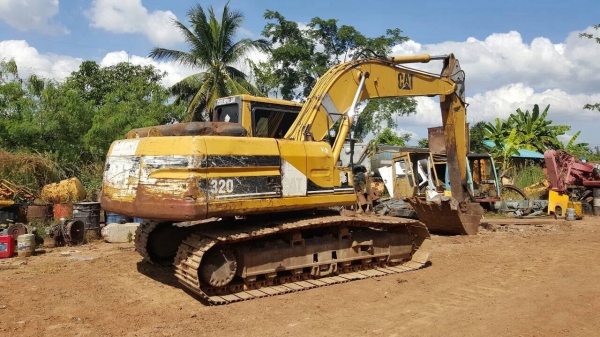 ขายแบคโฮ CAT 320 V.2 เอกสารเล่มทะเบียน ไฟฟ้าเต็ม ช่วงล่างเต็ม ราคาคุยกันได้ครับ ขายแบคโฮ CAT 320 V.2 เอกสารเล่มทะเบียน ไฟฟ้าเต็ม ช่วงล่างเต็ม ราคาคุยกันได้ครับ