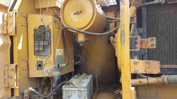 ขายแบคโฮ CAT 320 V.2 เอกสารเล่มทะเบียน ไฟฟ้าเต็ม ช่วงล่างเต็ม ราคาคุยกันได้ครับ ขายแบคโฮ CAT 320 V.2 เอกสารเล่มทะเบียน ไฟฟ้าเต็ม ช่วงล่างเต็ม ราคาคุยกันได้ครับ