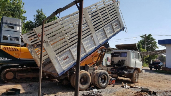 ขาย 10 ล้อดั้ม HINO FM177LA วางเครื่อง HO7C เทอร์โบ 210 แรงม้า คัสซีสวยตลอดเส้น สโลว์กลาง เบรคลมดัน ทะเบียนพร้อมโอนครับ