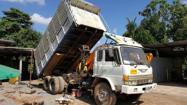 ขาย 10 ล้อดั้ม HINO FM177LA วางเครื่อง HO7C เทอร์โบ 210 แรงม้า คัสซีสวยตลอดเส้น สโลว์กลาง เบรคลมดัน ทะเบียนพร้อมโอนครับ