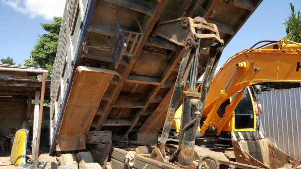 ขาย 10 ล้อดั้ม HINO FM177LA วางเครื่อง HO7C เทอร์โบ 210 แรงม้า คัสซีสวยตลอดเส้น สโลว์กลาง เบรคลมดัน ทะเบียนพร้อมโอนครับ