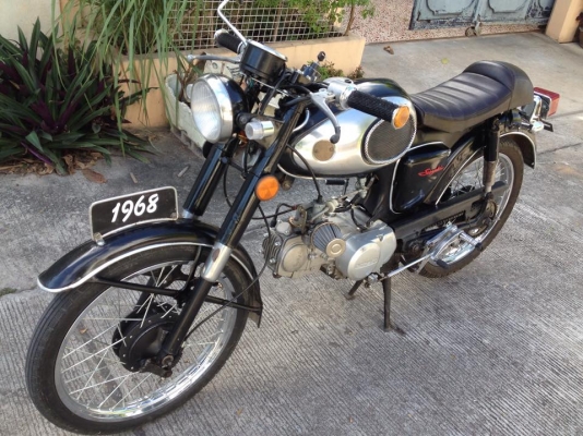 ขายรถโบราณหายากมากSUZUKI A90จัดทรงใหม่คาเฟ่