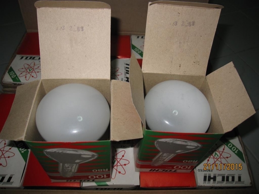 หลอดสปอร์ทไลท์ Tochi Frosted  ขั้วเกลียว