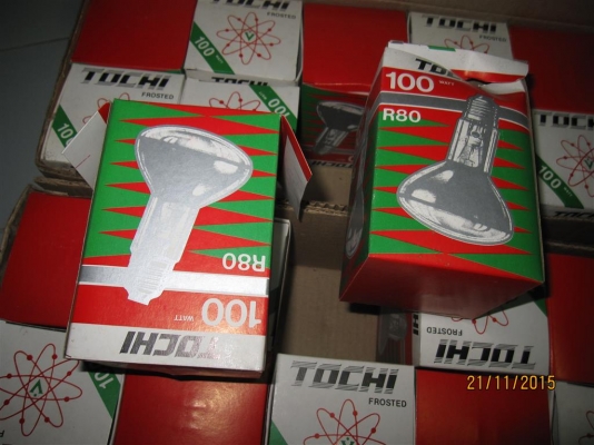 หลอดสปอร์ทไลท์ Tochi Frosted  ขั้วเกลียว