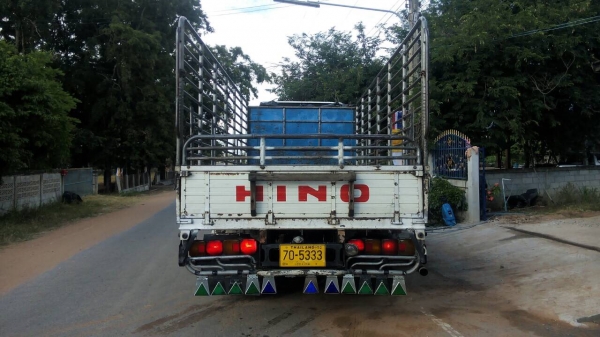 HINO ซีรี่500 175แรงม้า ยาว5เมตร50 ยางเต็มทั้ง6เส้น กะทะแม็กยางเรเดียน