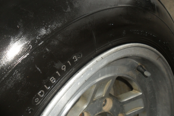 ล้อแท็ก 15นิ้ว 6รู พร้อมยาง สวยๆ 4 ล้อ ราคา 6700 บาท ล้อแท็ก 15นิ้ว 6รู พร้อมยาง สวยๆ 4 ล้อ ราคา 6700 บาท