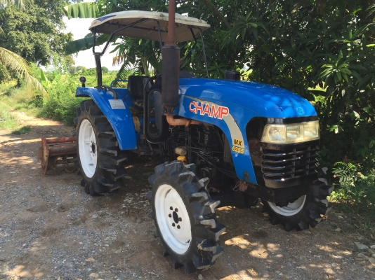 ขายรถไถแชมป์ MX6255(4WD)2เพลา สภาพสวยเครื่องแน่น ขายพร้อมอุปกรณ์โลเตอร์รีปั่นนา ราคา 198,000 บาท สนใจโทร 081-9136451 คุณโบว์