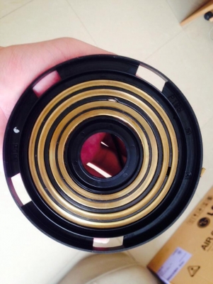 วงทองเหลืองแตรพวงมาลัยเบนซ์