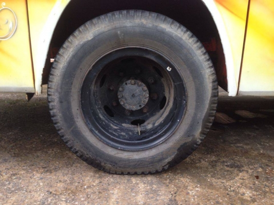 ขายรถบัสฮีโน่แอร์27ที่นั่ง เครื่องกลางเครื่องHO6C เครื่องแน่น เครื่องแอร์อยู่ท้ายอีซูซุC240 ประตูไฟฟ้าเบครทิฟฟี่พวงมาลัยเพาเวอร์ช่วงล่างหนึบคานใหญ่8น็อตล้อ สมบูรณ์สุดๆ ทะเบียนขาดเดือน มีเล่มแต่ไม่มีชุดโอนต่อภาษีได้ ขายตามสภาพถูกๆ 250000 บาท