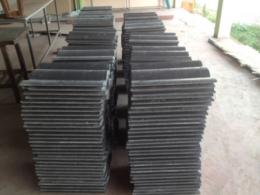 กระเบื้องหลังคาคอนกรีตลอนซีแพค สั่งมาเหลือเยอะขายถูก