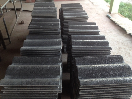 กระเบื้องหลังคาคอนกรีตลอนซีแพค สั่งมาเหลือเยอะขายถูก กระเบื้องหลังคาคอนกรีตลอนซีแพค สั่งมาเหลือเยอะขายถูก