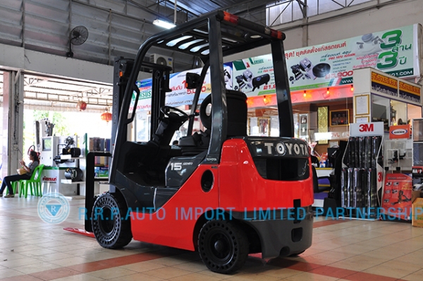 ขายรถโฟล์คลิฟท์มือสอง TOYOTA รุ่น 8FD15-12976 ราคา xxx,xxx บาท นำเข้าจากประเทศญี่ปุ่น 100\% ไม่เคยใช้งานในไทย