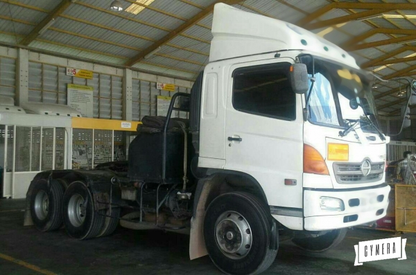 Hino 320 หางขายไปแล้ว เหลือหัวนะคะ