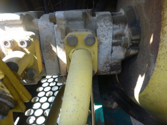 Komatsu PC25-1E เก่าญี่ปุ่น ตู้เก๋ง แอร์เย็น ถึงไทยเร็วๆนี้