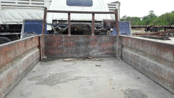 รถบรรทุก 6 ล้อ ISUZU NKR 58E   110 แรงม้า เครื่อง4BE1 กระบะยาว 3 เมตร