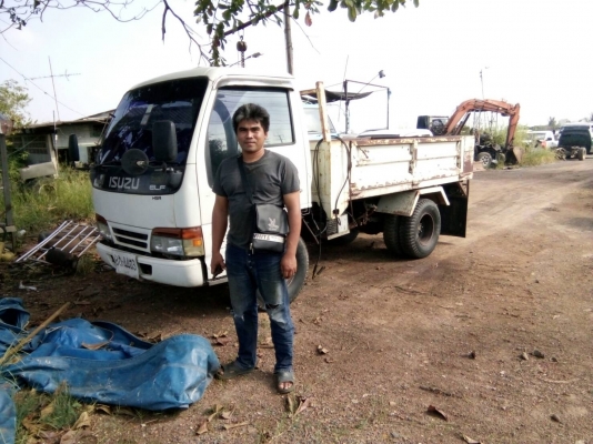 รถบรรทุก 6 ล้อ ISUZU NKR 58E   110 แรงม้า เครื่อง4BE1 กระบะยาว 3 เมตร