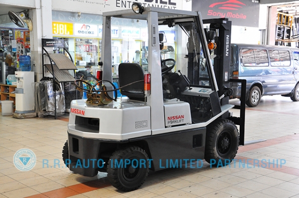 ขายรถโฟล์คลิฟท์มือสอง NISSAN  รุ่น PH02 ราคา 175,000 บาท นำเข้าจากประเทศญี่ปุ่น 100\% ไม่เคยใช้งานในไทย