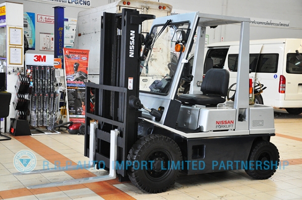 ขายรถโฟล์คลิฟท์มือสอง NISSAN  รุ่น PH02 ราคา 175,000 บาท นำเข้าจากประเทศญี่ปุ่น 100\% ไม่เคยใช้งานในไทย