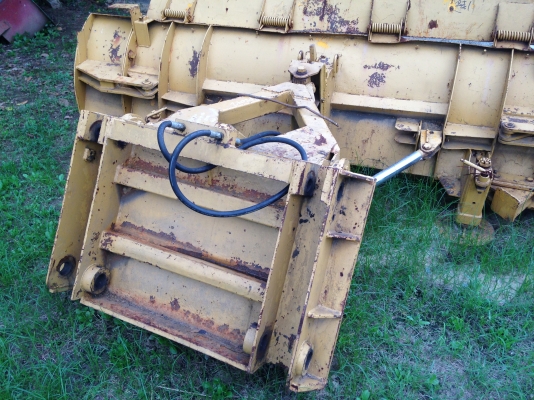 ขายชุดใบดัน ใช้กับรถตัก CAT-910 สภาพสวยของเก่าญี่ปุ่น 081-9485494