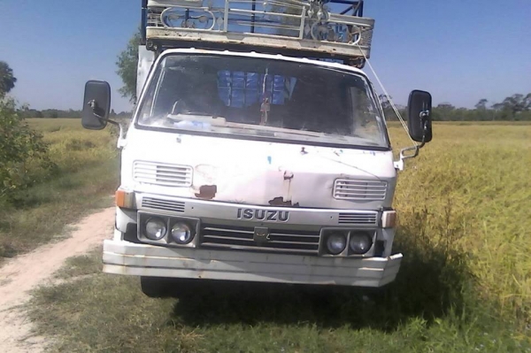 ขายรถ6ล้อ สภาพพร้อมใช้งาน เครื่อง100แรง สนใจโทร 090-8588220คุณนะ 093-3258446คุณบิว หรือเข้าดูสินค้าอื่นๆได้ที่ www.truck.in.th/498 หรือเพจFacebook ณรงค์ ซื้อขายรถมือสอง (เว็บไซต์ส่วนตัว) หรือFacebook ตลาดรถมือสอง คุณนะ