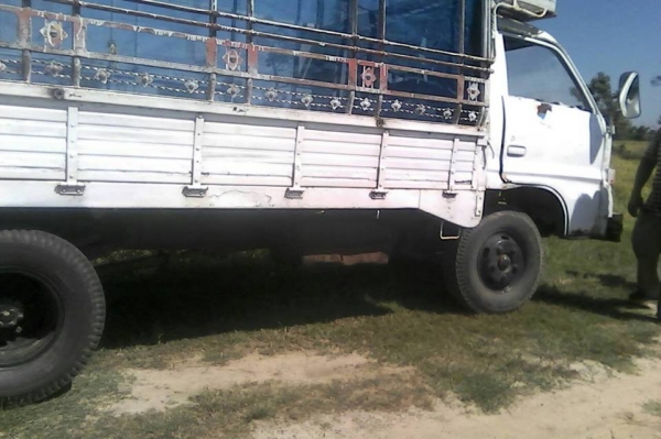 ขายรถ6ล้อ สภาพพร้อมใช้งาน เครื่อง100แรง สนใจโทร 090-8588220คุณนะ 093-3258446คุณบิว หรือเข้าดูสินค้าอื่นๆได้ที่ www.truck.in.th/498 หรือเพจFacebook ณรงค์ ซื้อขายรถมือสอง (เว็บไซต์ส่วนตัว) หรือFacebook ตลาดรถมือสอง คุณนะ