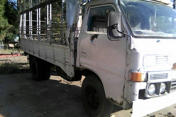 ขายรถ6ล้อ สภาพพร้อมใช้งาน เครื่อง100แรง สนใจโทร 090-8588220คุณนะ 093-3258446คุณบิว หรือเข้าดูสินค้าอื่นๆได้ที่ www.truck.in.th/498 หรือเพจFacebook ณรงค์ ซื้อขายรถมือสอง (เว็บไซต์ส่วนตัว) หรือFacebook ตลาดรถมือสอง คุณนะ