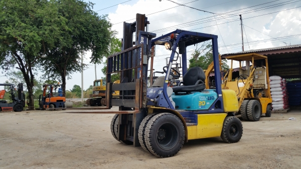 ขายด่วนรถยก ดีเซล KOMATSU FD20-14ยก2.0ตันเสาสูง3เมตรยางหน้าคู้รถนอกนำเข้ายังไม่เคยใช้งานในเมืองไทยเลย=รุ่นใหม่ขายถูกๆๆ