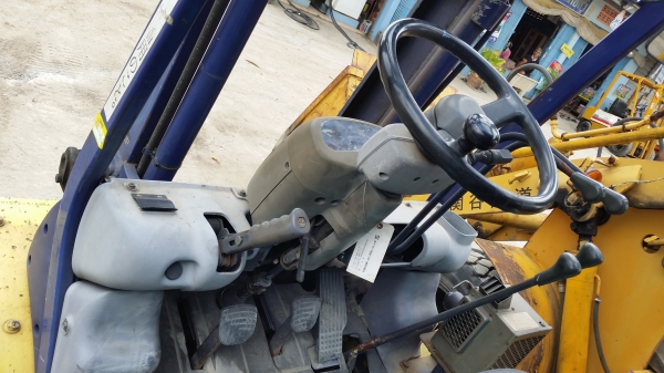 ขายด่วนรถยก ดีเซล KOMATSU FD20-14ยก2.0ตันเสาสูง3เมตรยางหน้าคู้รถนอกนำเข้ายังไม่เคยใช้งานในเมืองไทยเลย=รุ่นใหม่ขายถูกๆๆ ขายด่วนรถยก ดีเซล KOMATSU FD20-14ยก2.0ตันเสาสูง3เมตรยางหน้าคู้รถนอกนำเข้ายังไม่เคยใช้งานในเมืองไทยเลย=รุ่นใหม่ขายถูกๆๆ