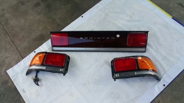 ขายไฟท้าย Toyota sprinter ตัวนอก ญี่ปุ่น