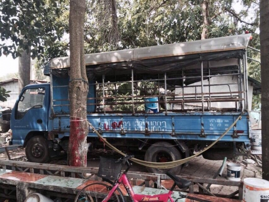รถ 6 ล้อ ISUZU NKR รถห้างแท้ ปี 47เครื่อง 130 แรง