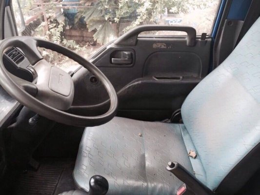 รถ 6 ล้อ ISUZU NKR รถห้างแท้ ปี 47เครื่อง 130 แรง