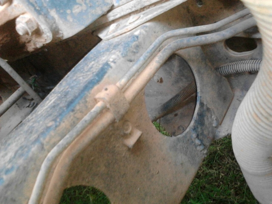 รถโตโยต้า 6 ล้อดั้ม เปลื่ยนเครื่อง 130 แรงม้า.  ปี 40    สนใจติดต่อ   081 - 6079515