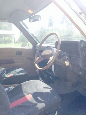 ขายรถกระบะ โตโยต้า YN 67