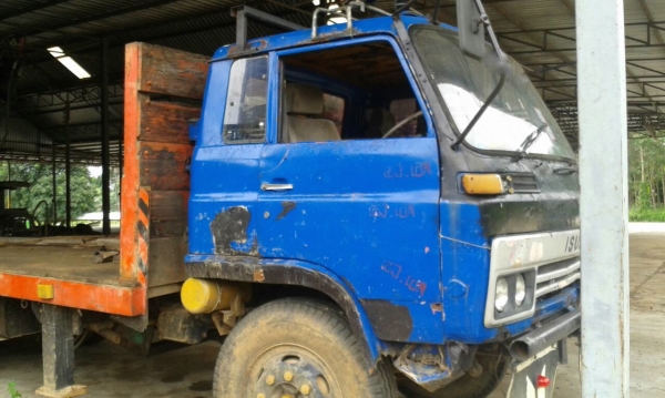 รถอีซูซุ 6 ล้อ ติดเฮี้ยบ 3 ตัน. / 145 แรงม้า.   สนใจติดต่อ  081 - 6079515