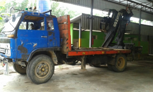 รถอีซูซุ 6 ล้อ ติดเฮี้ยบ 3 ตัน. / 145 แรงม้า.   สนใจติดต่อ  081 - 6079515