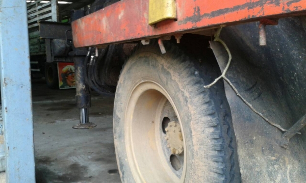 รถอีซูซุ 6 ล้อ ติดเฮี้ยบ 3 ตัน. / 145 แรงม้า.   สนใจติดต่อ  081 - 6079515