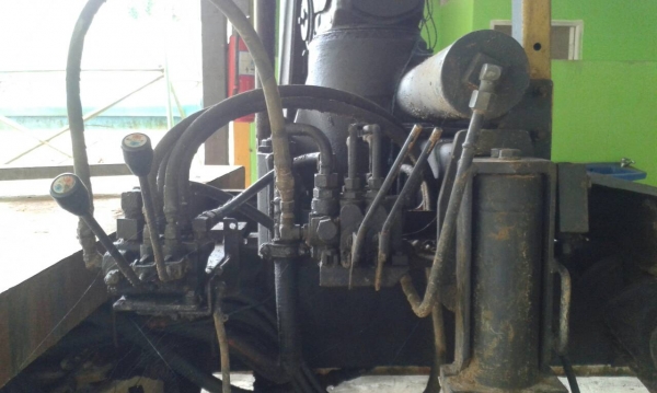 รถอีซูซุ 6 ล้อ ติดเฮี้ยบ 3 ตัน. / 145 แรงม้า.   สนใจติดต่อ  081 - 6079515