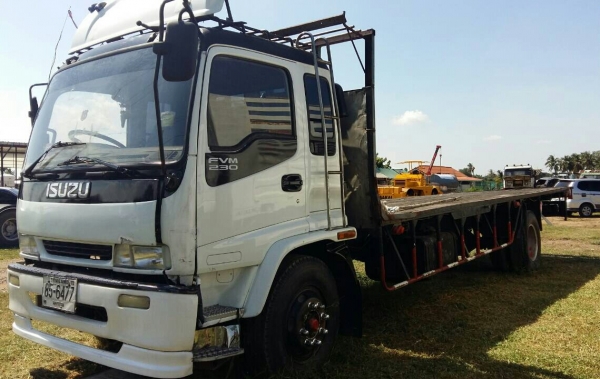 หกล้อ อีซูซุ FTR195ปี46 แอร์ เวอร์ ทิฟฟี พื้นเรียบยาว 7.20ม สภาพพร้อม ทะเบียนพร้อมโอน หกล้อ อีซูซุ FTR195ปี46 แอร์ เวอร์ ทิฟฟี พื้นเรียบยาว 7.20ม สภาพพร้อม ทะเบียนพร้อมโอน