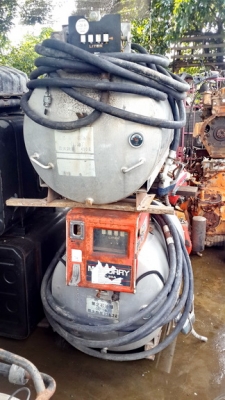 ขายถังน้ำมันแบบเคลื่อนที่หลายขนาดเพิ่งมาจากญี่ปุ่น