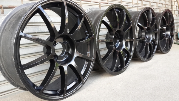 Advan RS ขอบ 17 4รู100 ครบชุด 4วง