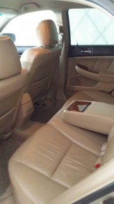 ขาย ACCORD ปี 2006 เกียร์ออโต้เครื่อง 2400 ตัวท้อป ราคา 369,000 บาท ติดต่อ คุณเอ๋ 092-6356419 คุณอั๋น 061-4654556